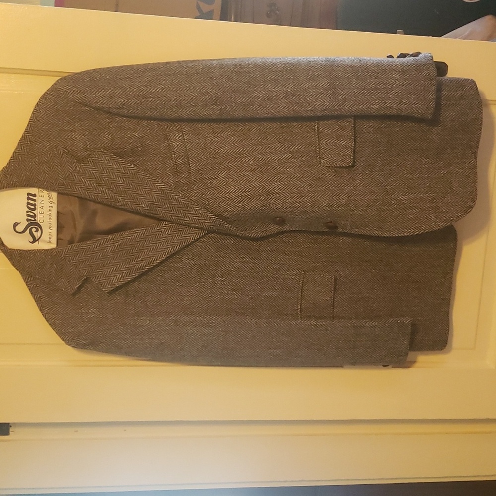 Men's suit coat
